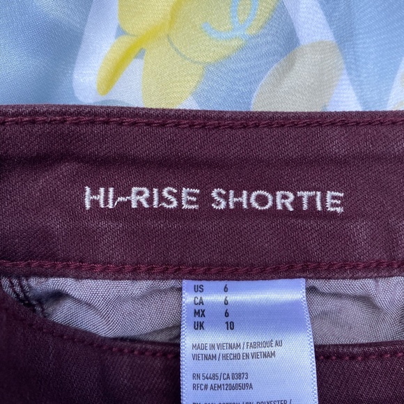 AE Wine Cut0ff Shorts - - Picture 5 of 5
